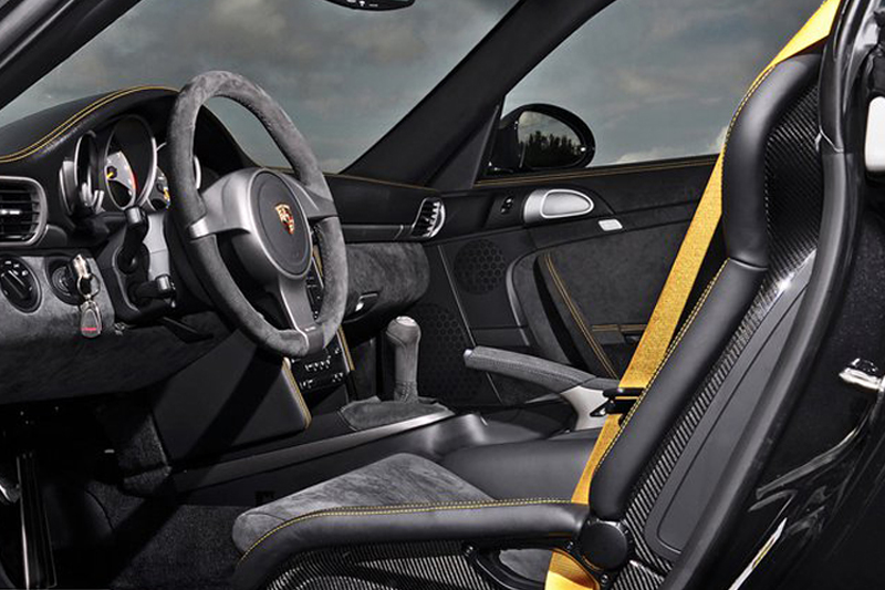 Porsche-Seatbelt-Product-Custom